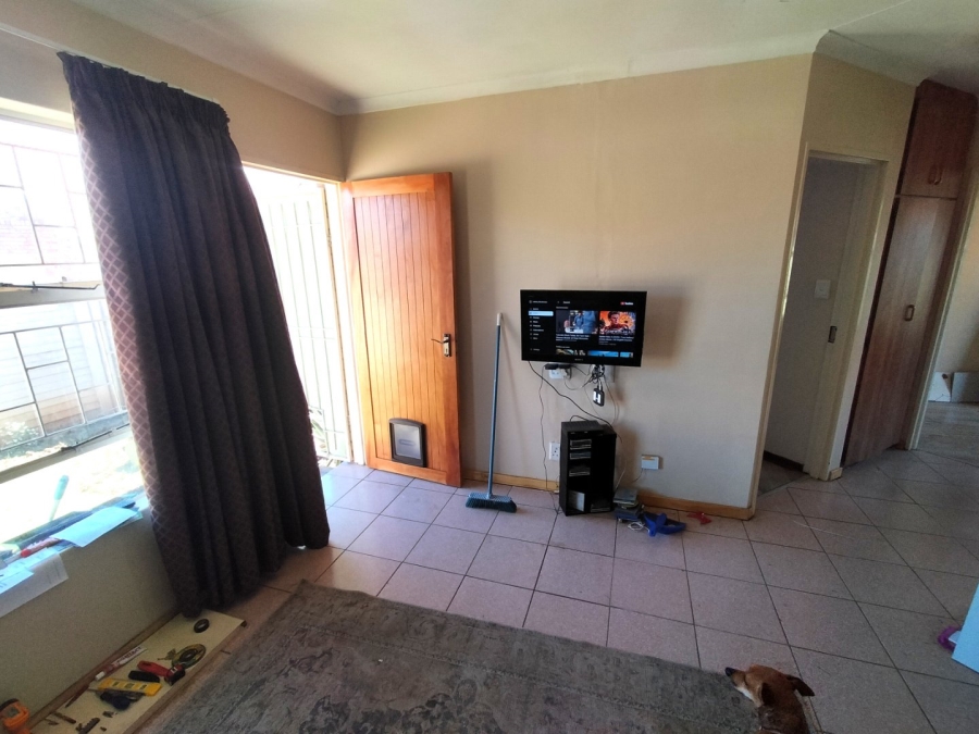 To Let 2 Bedroom Property for Rent in Fleurdal Free State